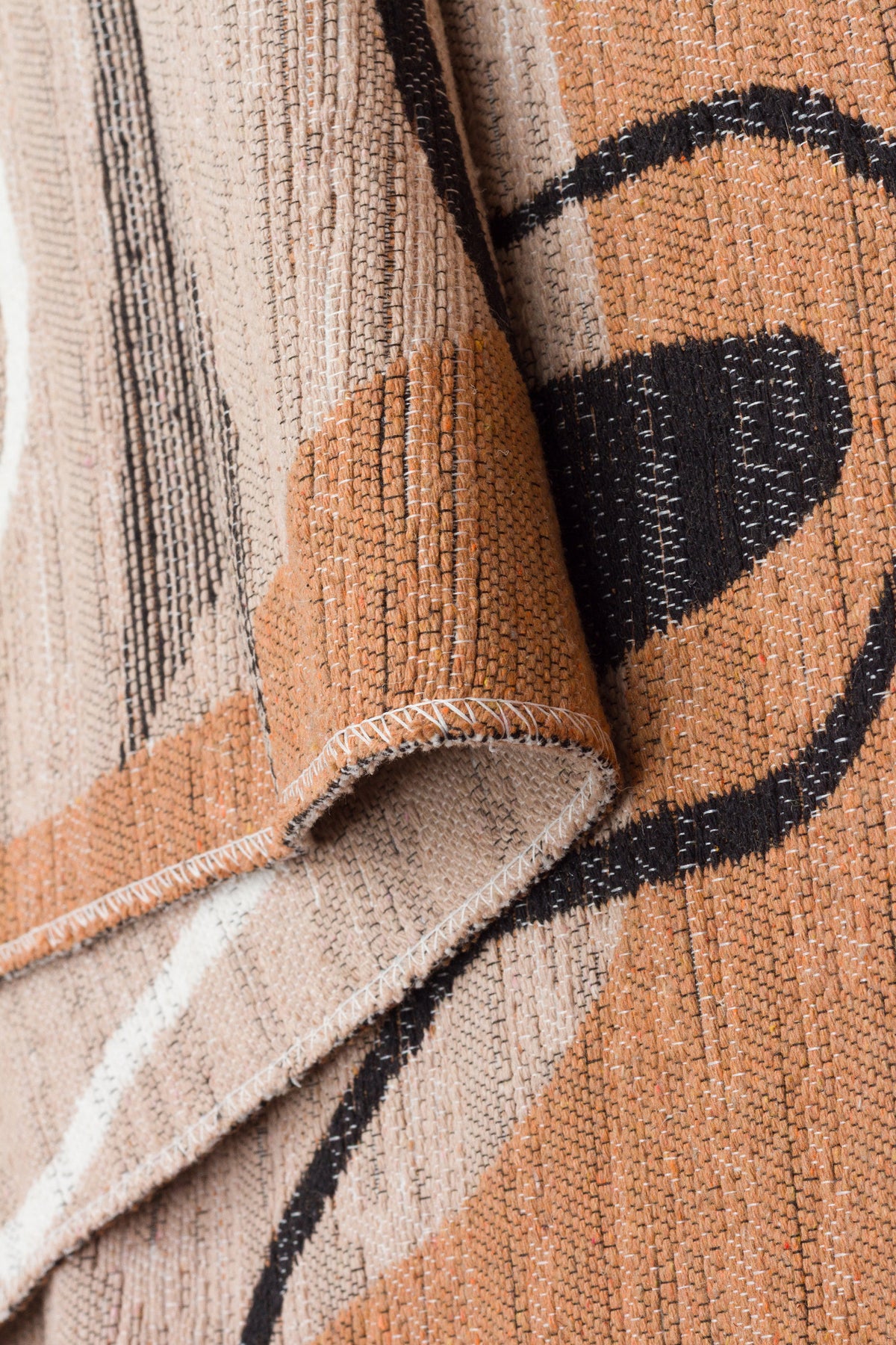 "TATOOINE", Eda Akgönül, Kilim