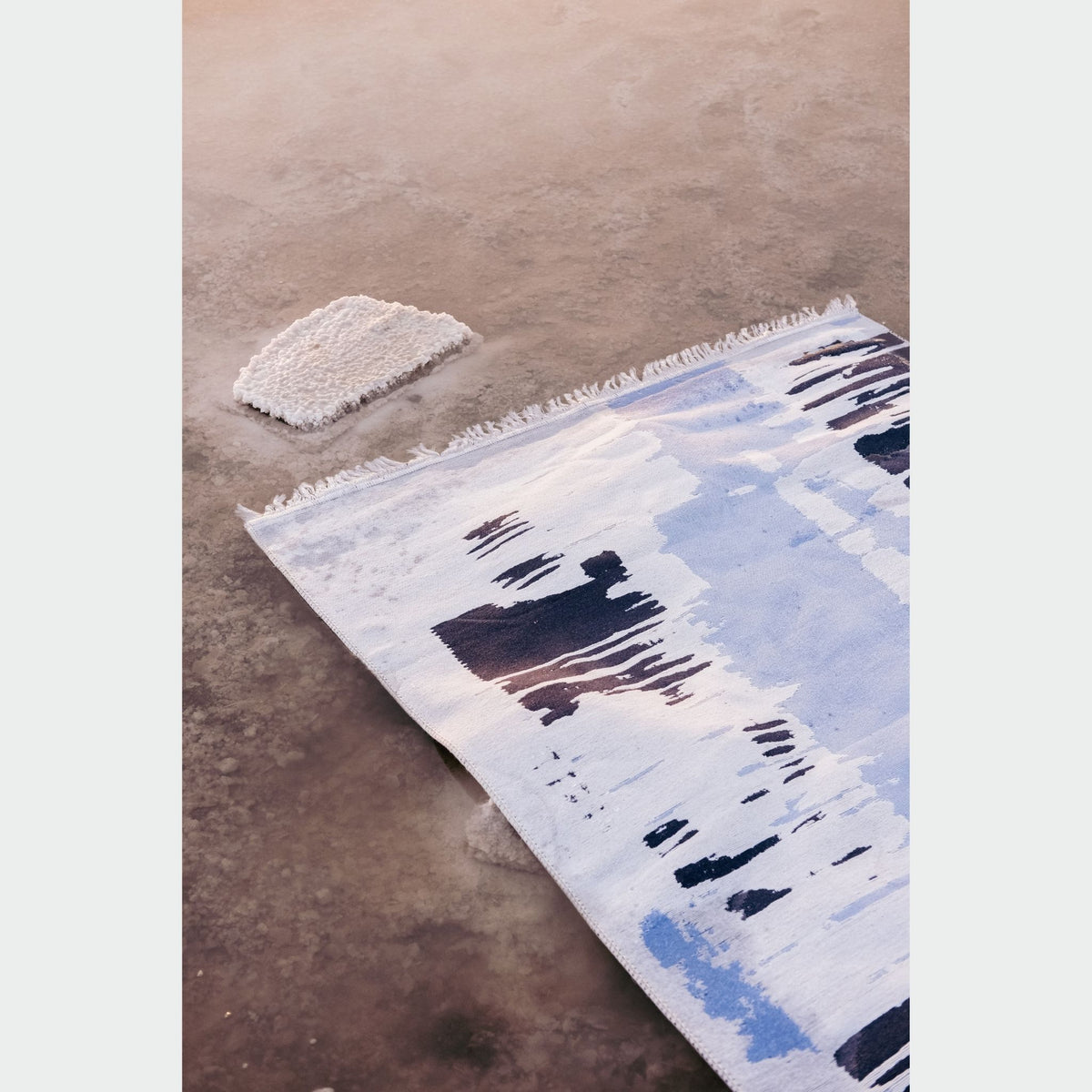 "OKAVANGO DELTA'SINDA GÜNBATIMI", by Ceren Bingöl, Kilim